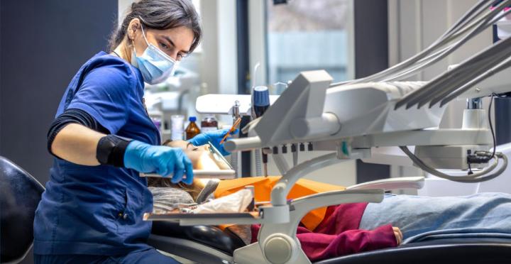 How do you choose a dentist staffing agency in Austin for permanent, full-time hires?