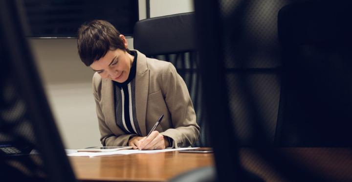 How Do Addison Law Firms and DFW Legal Departments Hire Top Talent?