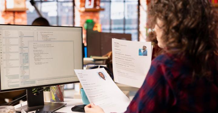 What Should You Put on a Cover Letter for a Resume? A Recruiter's Five-Part Answer