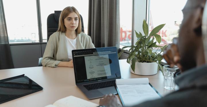 How Do You Answer Tell Me About Yourself in a Job Interview Without Rambling?