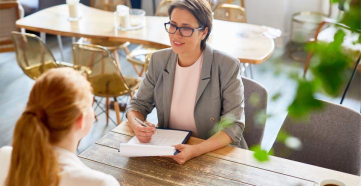 How to Be the Best Interviewer: Tips & Techniques