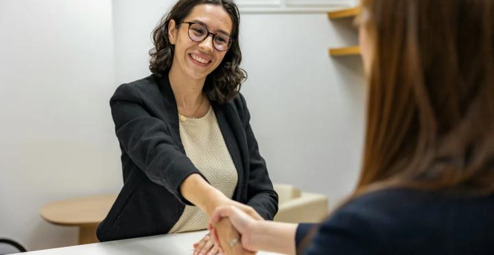 How Do You Find the Right Marketing Recruiters Near You?