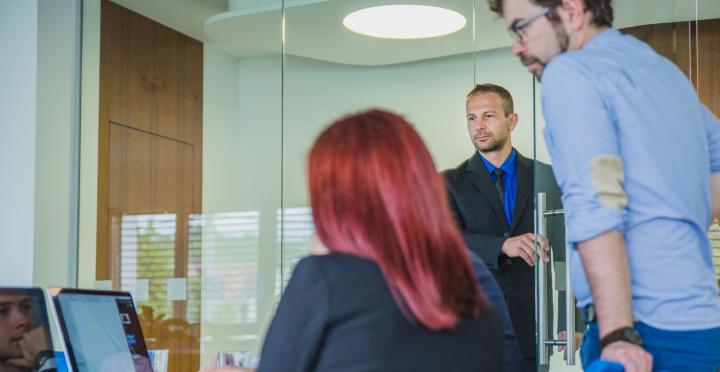 How Does a Multi-Year Staffing Placement Warranty Reduce Hiring Risk for Employers?
