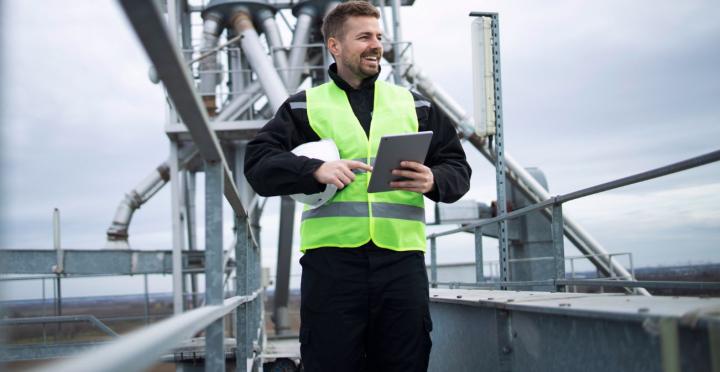 How Do You Choose the Right Oil and Gas Recruiter or Staffing Firm?